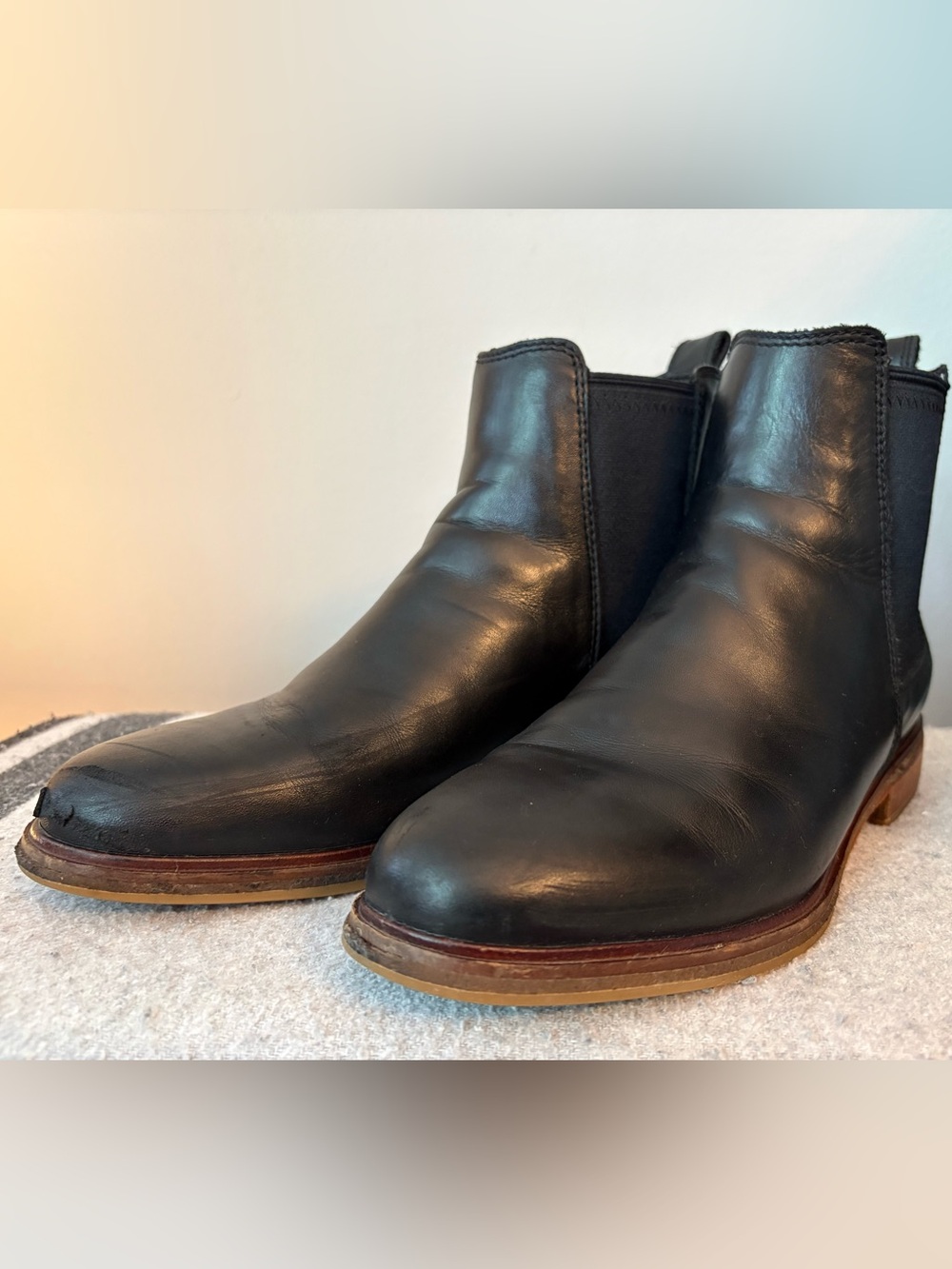 Clarks Black Leather Women's Chelsea Ankle Boots 8W / EU 39